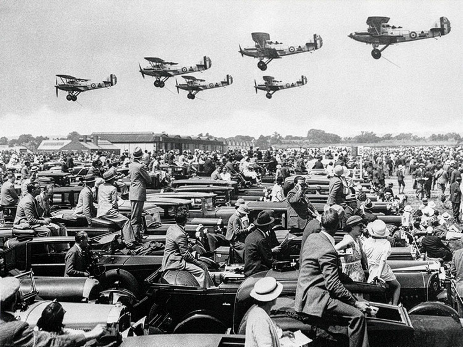 Photo of aerial flight display in hendon in 1934